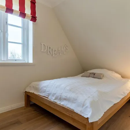 Casa de Férias Reetdachhaus Stormhus Boehl Reetdachhaus Stormhus Boehl