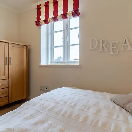 Reetdachhaus Stormhus Boehl Reetdachhaus Stormhus Boehl Casa de Férias Sankt Peter-Ording