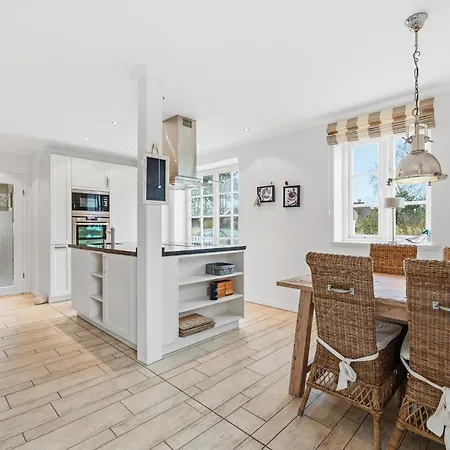 Reetdachhaus Stormhus Reetdachhaus Stormhus Vakantiehuis Böhl