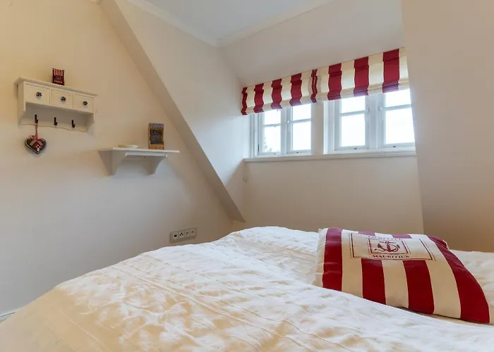 Vakantiehuis Reetdachhaus Stormhus Reetdachhaus Stormhus