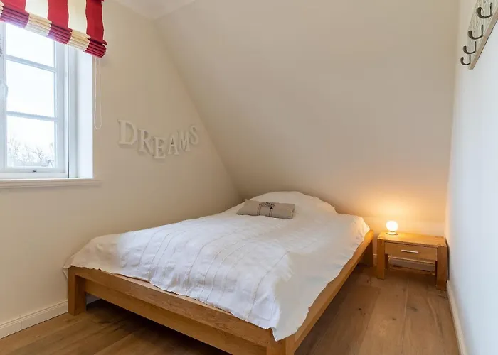 Reetdachhaus Stormhus Reetdachhaus Stormhus * Böhl